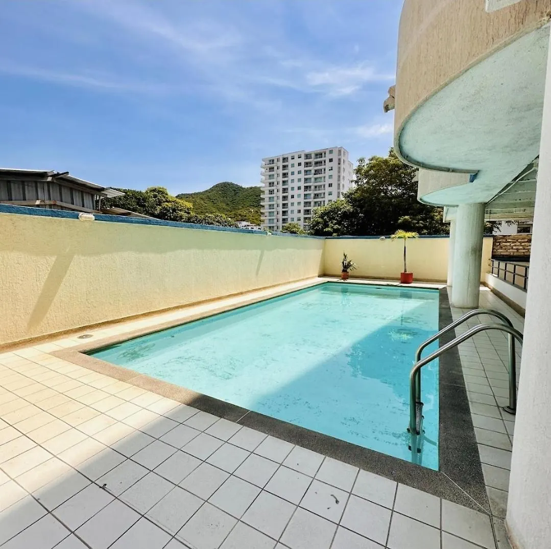 Edificio Atlantis Apartment Gaira Homestay